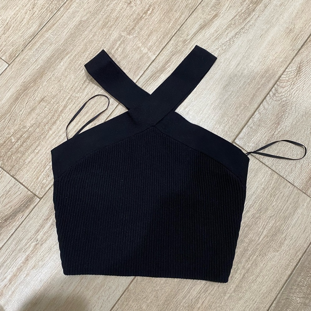 Aritzia Black Ribbed Crop Top